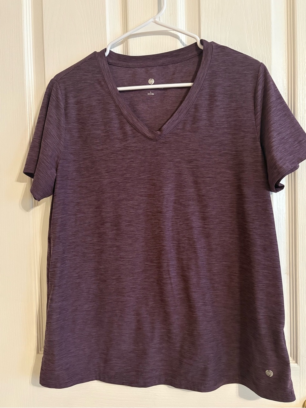 Women's V-Neck Short Sleeve Tee - Plum Heather